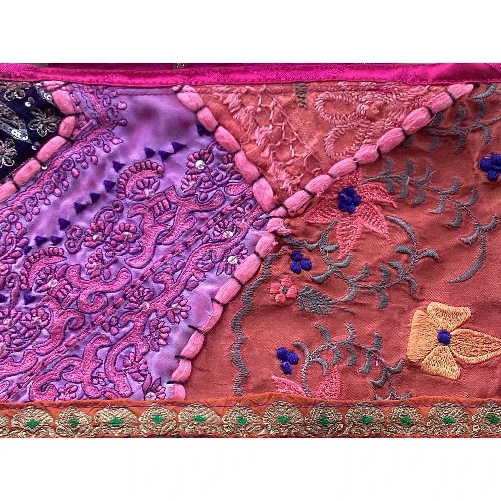 Vtg‎ India Embroidered Fabric Purse Handbag W/ Carved Wood Handles Boho Colorful